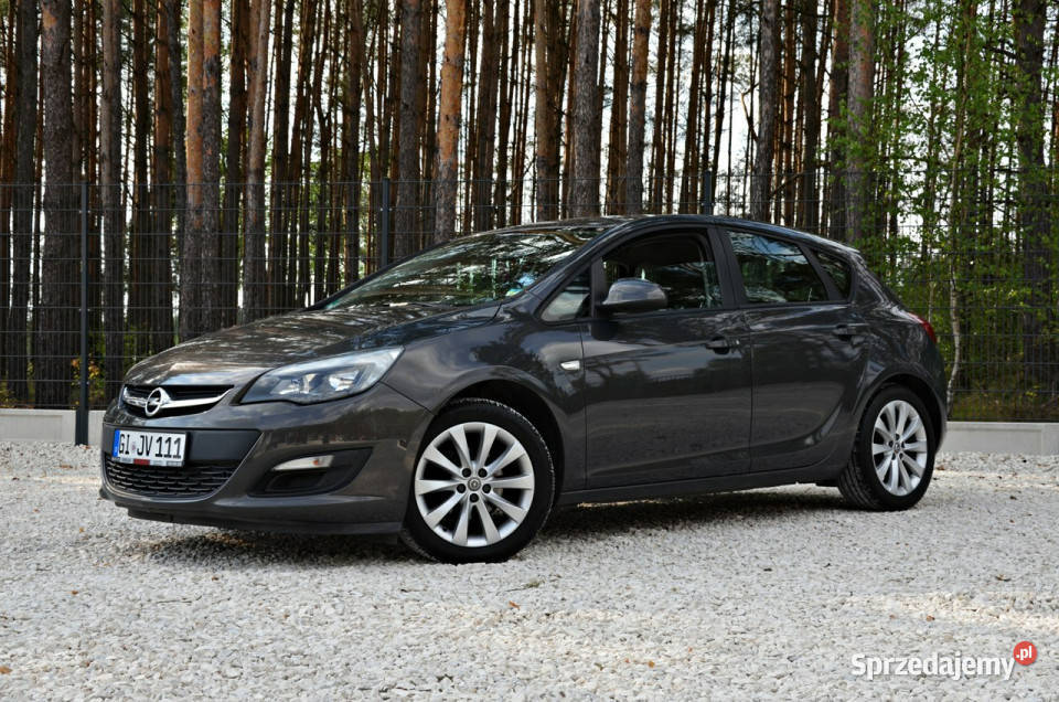 Opel Astra 14T 140 Opłacona Super Stan J VAT marża mazowieckie