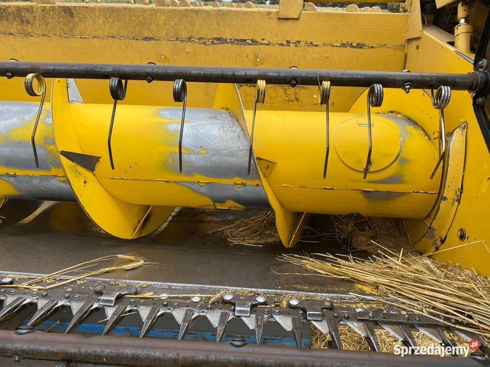 Kombajn Holland TX66 lubelskie Żabno
