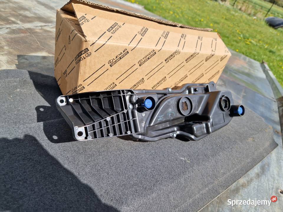 Toyota Yaris Cross Halogen DRL NOWY ORYGINAŁ