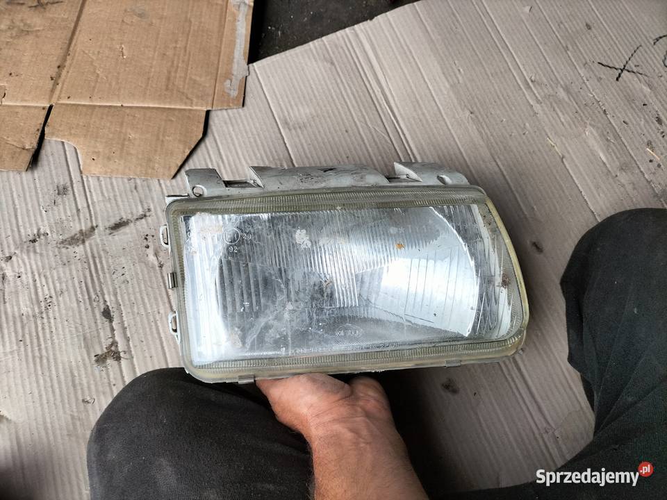 REFLEKTOR LAMPA PRZÓD PRZEDNIA PRAWA Polo 3 III Kamień-Kolonia sprzedam