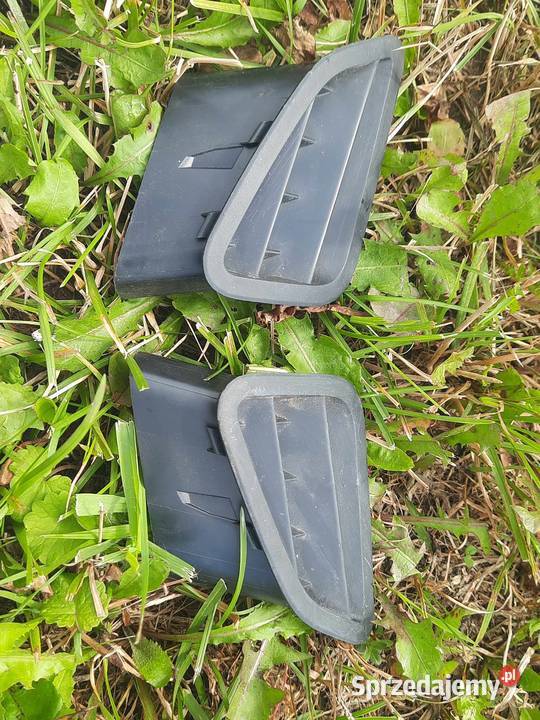 Kratki nawiewu powietrza naboczne szyby przednie Rzeszów