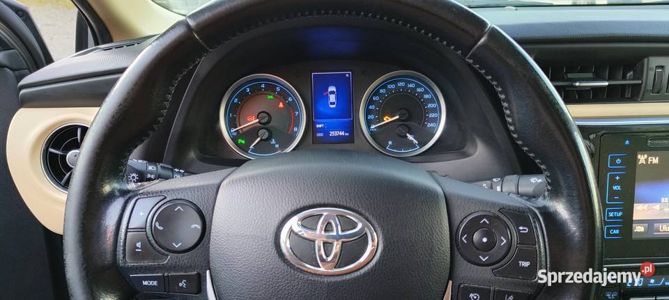 Toyota Corolla XI 16 Business Edition Dzierżoniów