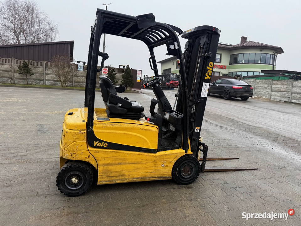 wózek widłowy elektryczny YALE ERP16VF Triplex elektryczny Działoszyn