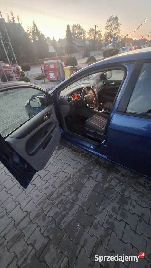 Ford Focus kombii 16 benzyna prosty silnik 245000km Sieradz