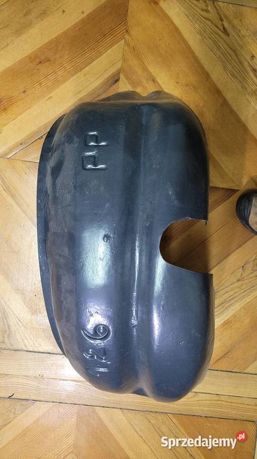 Nadkole fiat 126p prawy przód Rudka