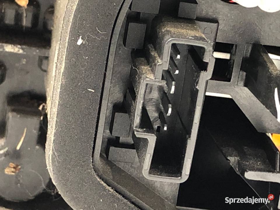 LAMPA LEWY TYŁ PEUGEOT 208 I Hatchback ŚWIATŁO Lampy tylne