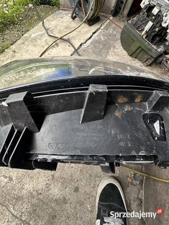 Lampa mercedes glc osobowe