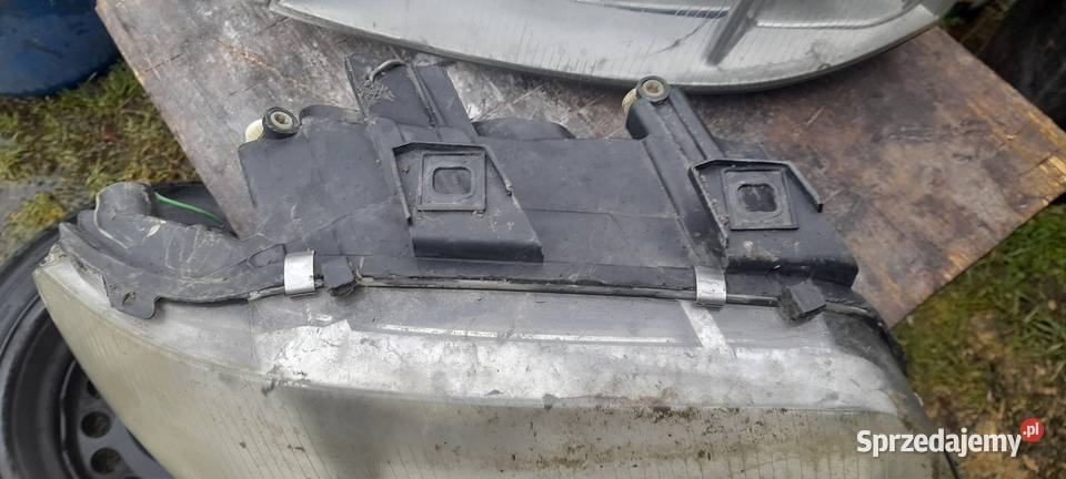 Reflektor lampa audi a6 c5 prawy lewy osobowe Świebodzin