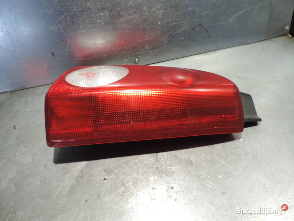 OPEL AGILA A LAMPA PRAWA TYLNA PRAWY TYŁ osobowe małopolskie Nowy Sącz sprzedam