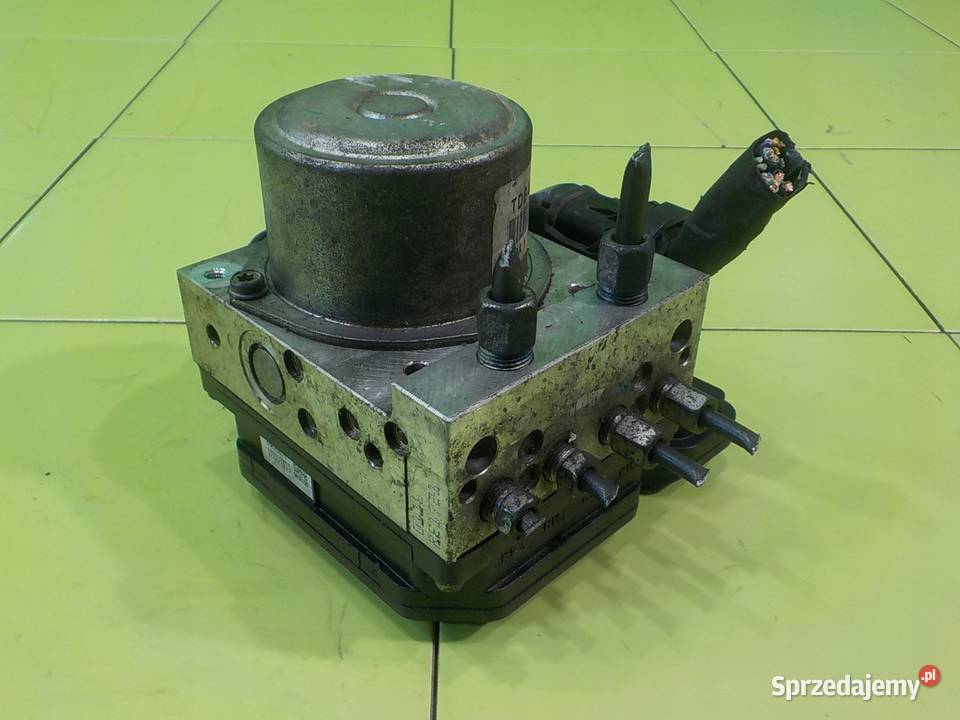 NISSAN JUKE I F15 16 B 11r 5D pompa ABS Suków