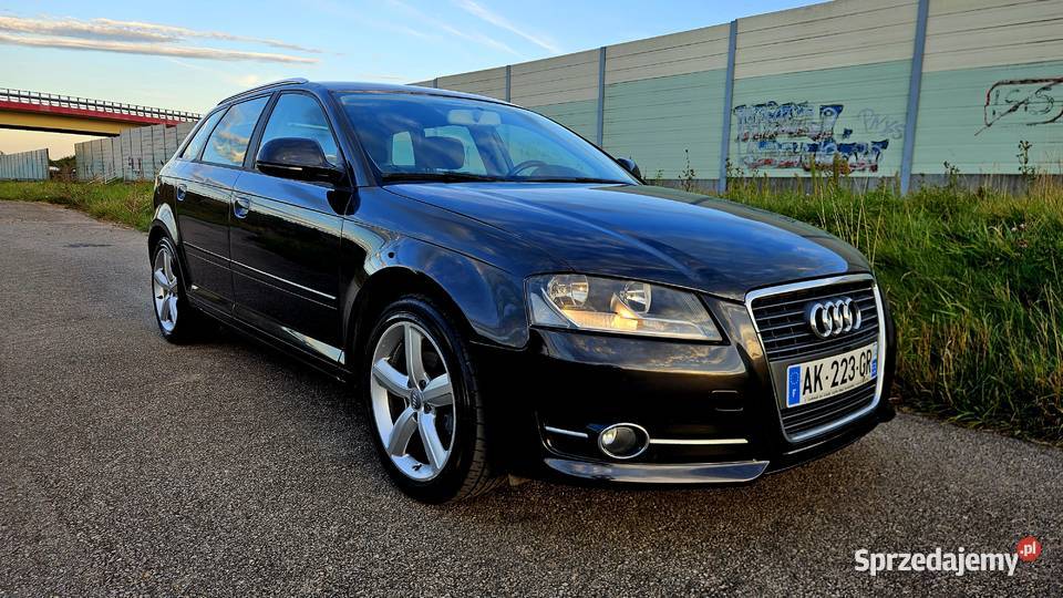 AUDI A3 8P LIFT 20 TDI 140 Szarów