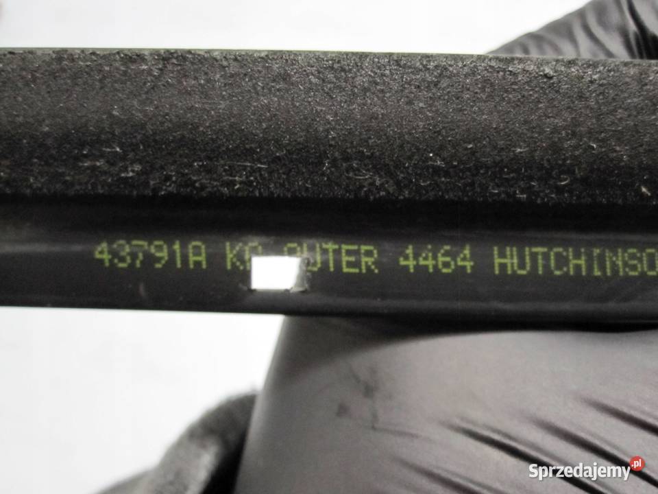 DODGE NITRO 08r listwa zgarniająca drzwi prawy Listwy