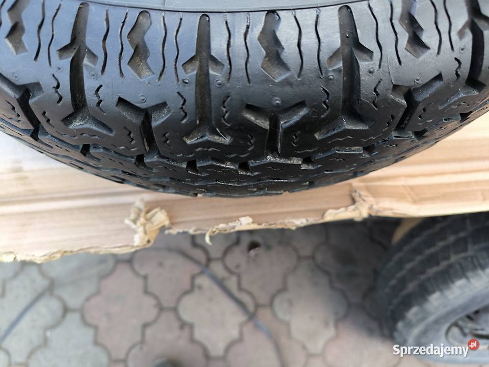 Fiat 125p FSO opona 13 R 165 D 124 Debica 13cale Stalowa Wola