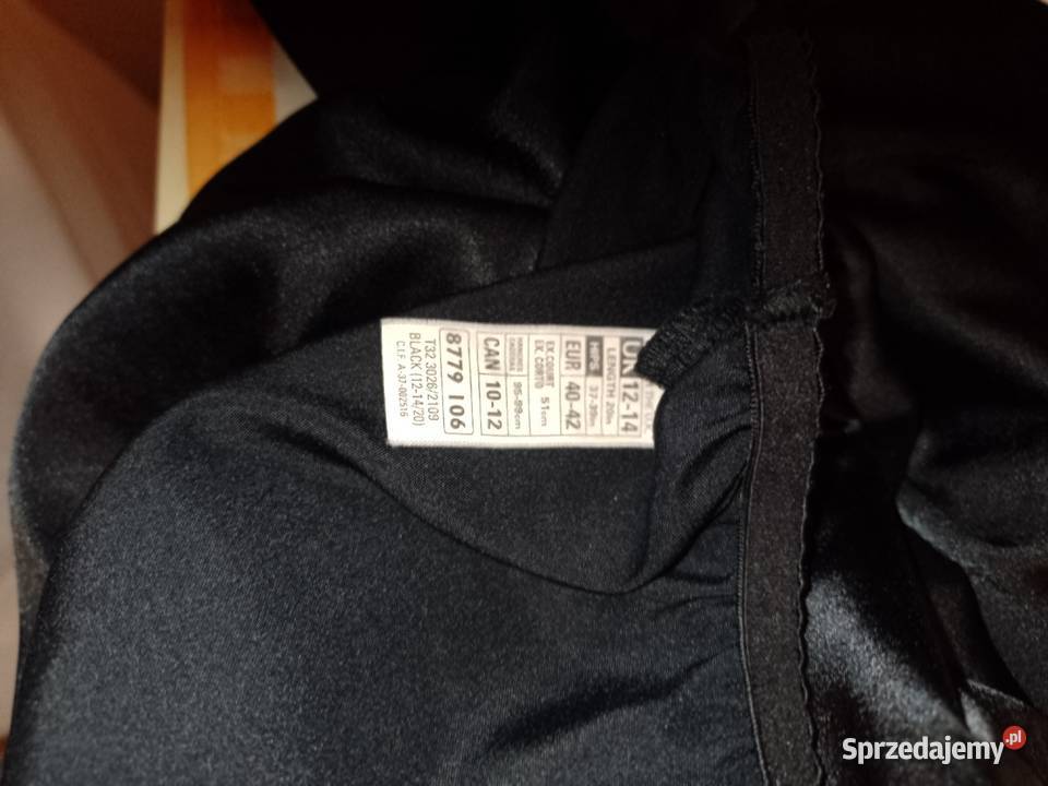 4042 LXL Czarna półhalka halka z Londynu