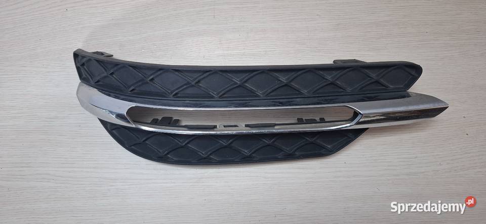 Zaślepka zderzaka przedniego Mercedes W204 Sandomierz