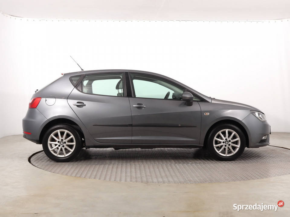 Seat Ibiza 12 TSI manualna śląskie