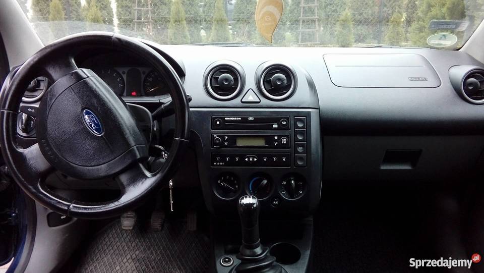 Ford Fiesta 14 benzyna 2003 stan klima tanio 1399cm3 Fiesta lubelskie Jabłonna-Majątek