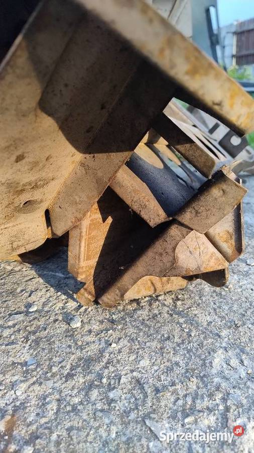 Fartuchy Fiat 132 Radom