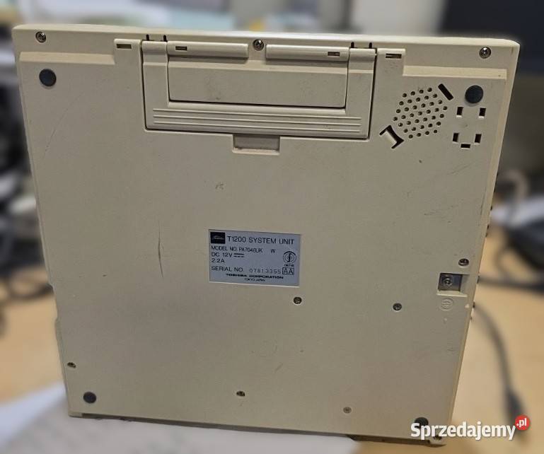 Stare komputery różne marki8 sztukToshiba Hundai Warszawa