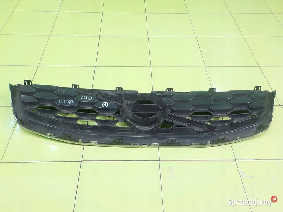 VOLVO C30 LIFT 16 D 10r 3D atrapa grill Suków sprzedam