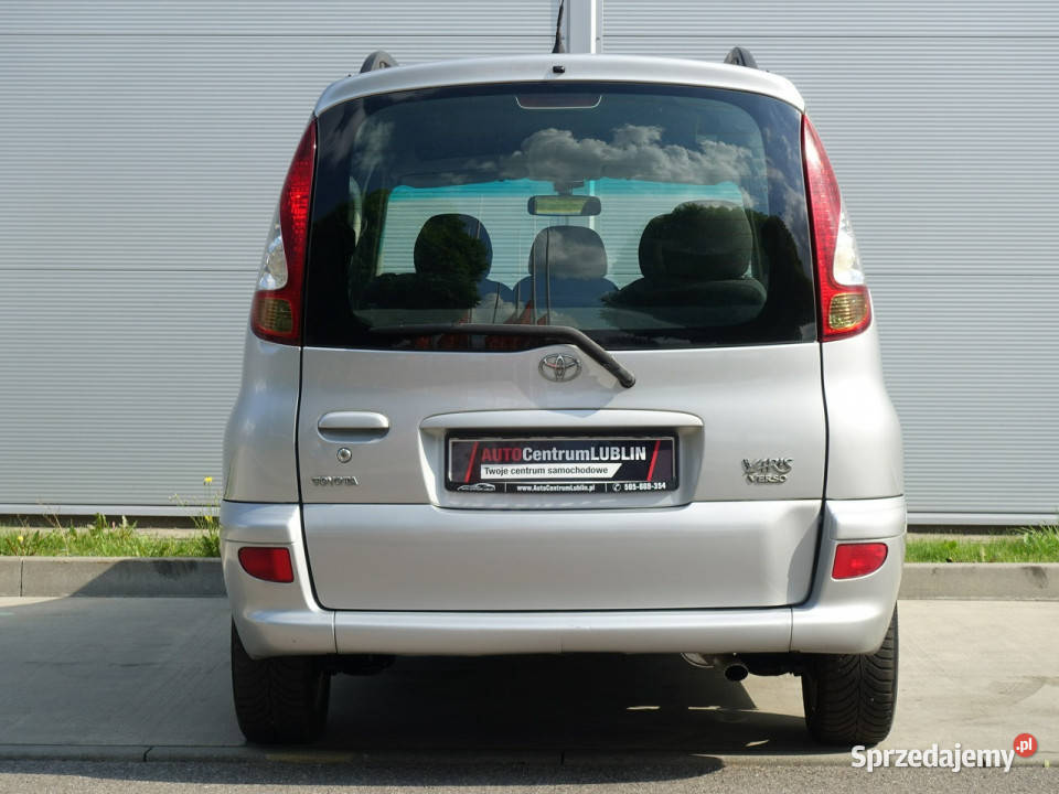 Toyota Yaris Verso 13 Ben Lublin