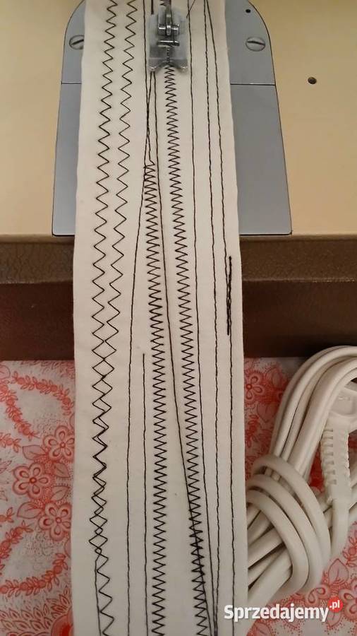 Sprzedam maszynę do szycia Łucznik 451 łódzkie Zgierz