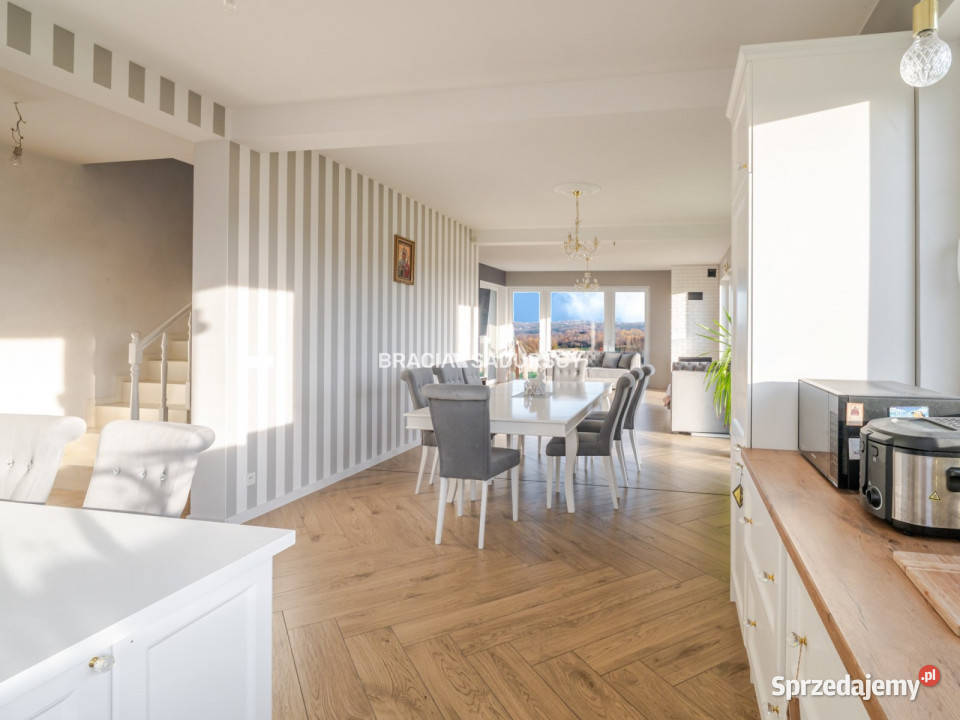 Dom wolnostojący Krzyszkowice 376m2