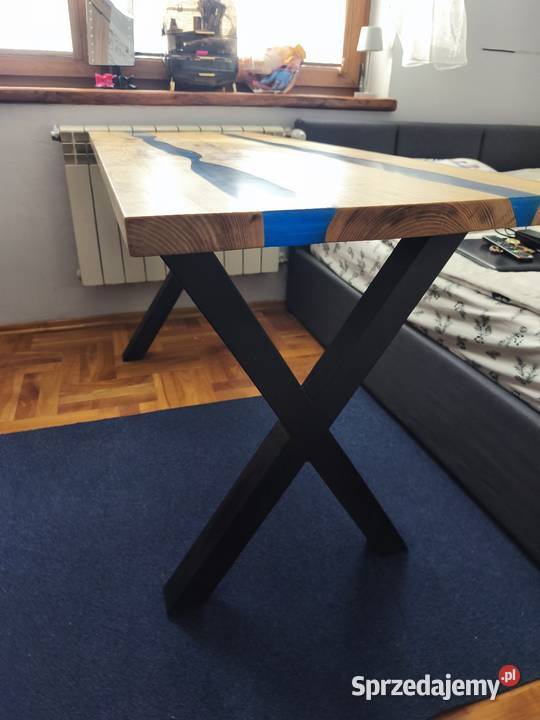 Stół z żywicy do jadalni