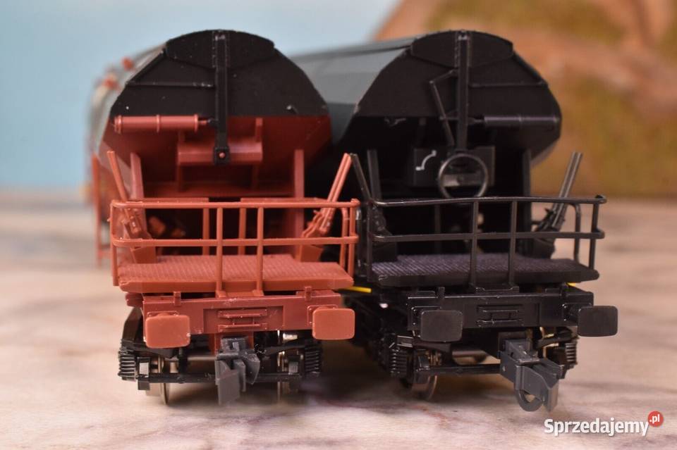 ROCO 187 wagon towarowy samowyładowczy szutrówka