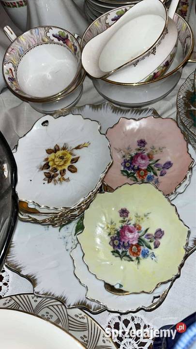 Talerzyk z dziurką Listek irysy kwiatki ptaszki Porcelana i szkło Gdańsk sprzedam