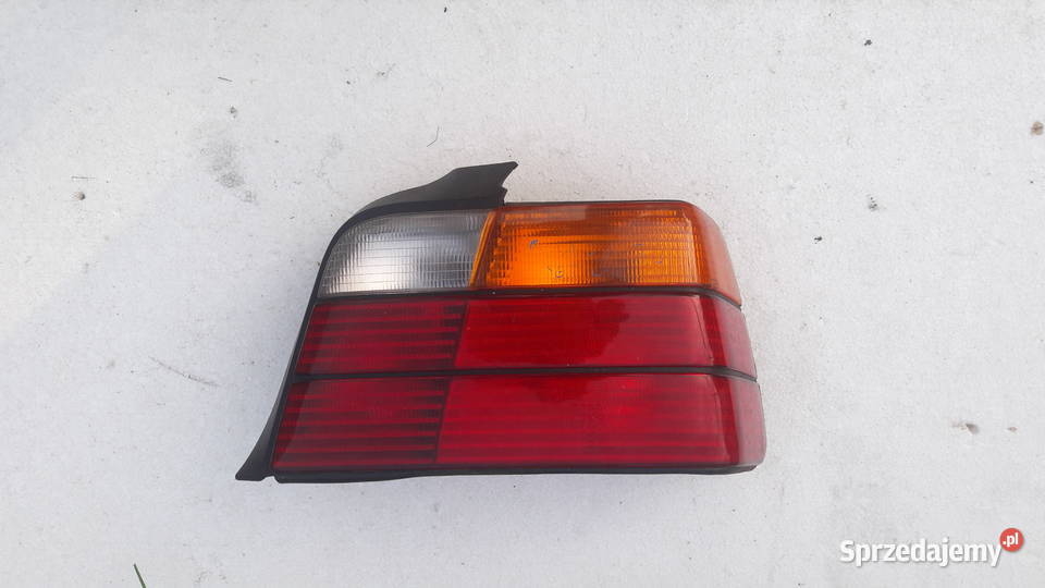 Lampa prawa BMW E36 Sedan zachodniopomorskie Dębno
