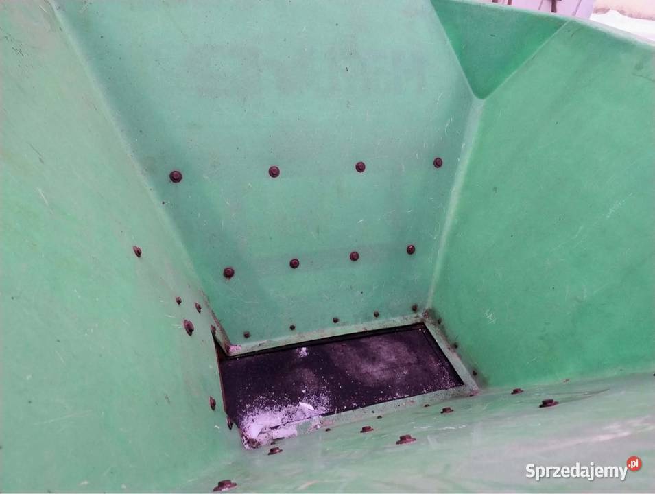 Rozsiewacz motyl 600 do nawozusoliwapna Krasew