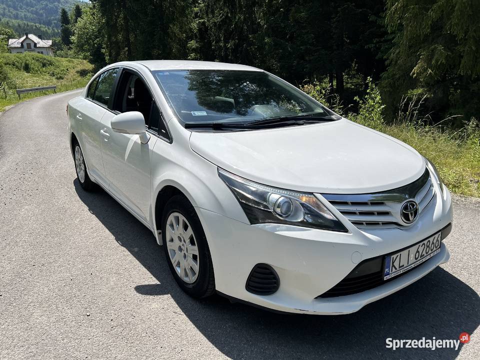Toyota avensis 20dsuper stanbez wkładujeden Rok produkcji 2013 Kraków