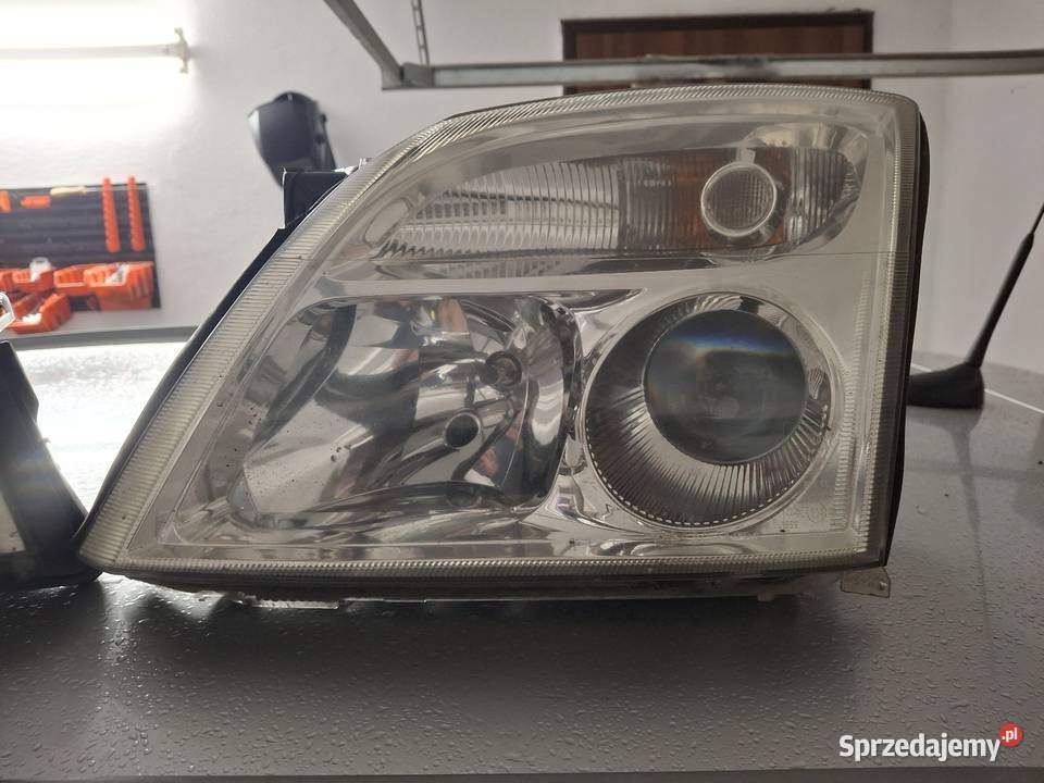 Sprzedam używane lampy przód do opel Signum 22 Hatchback Myszków