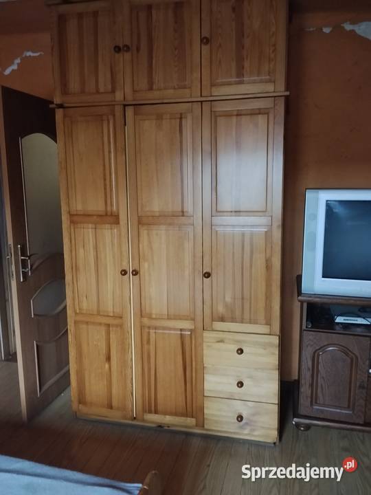 Sypialnia sosnowa komoda szafa łóżko