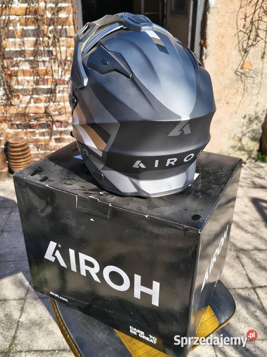 Kask motocyklowy Airoh Commander 2 M Kaski Żagań