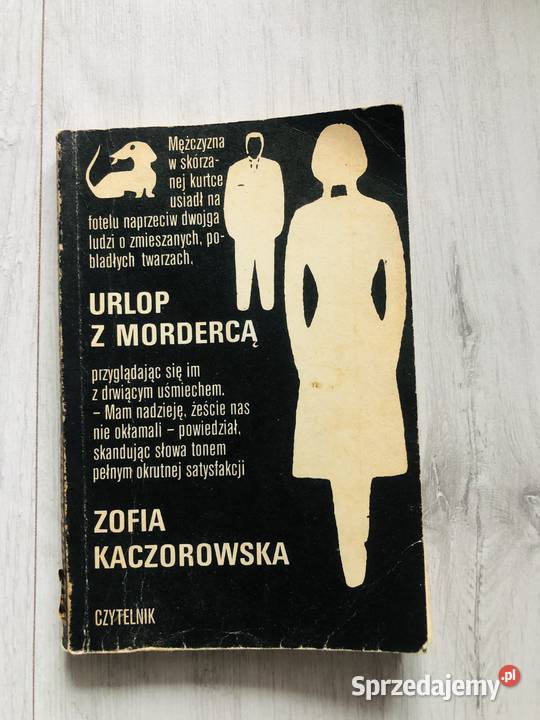 Książka Urlop z mordercą Zofia Kaczorowska kryminał sensacja