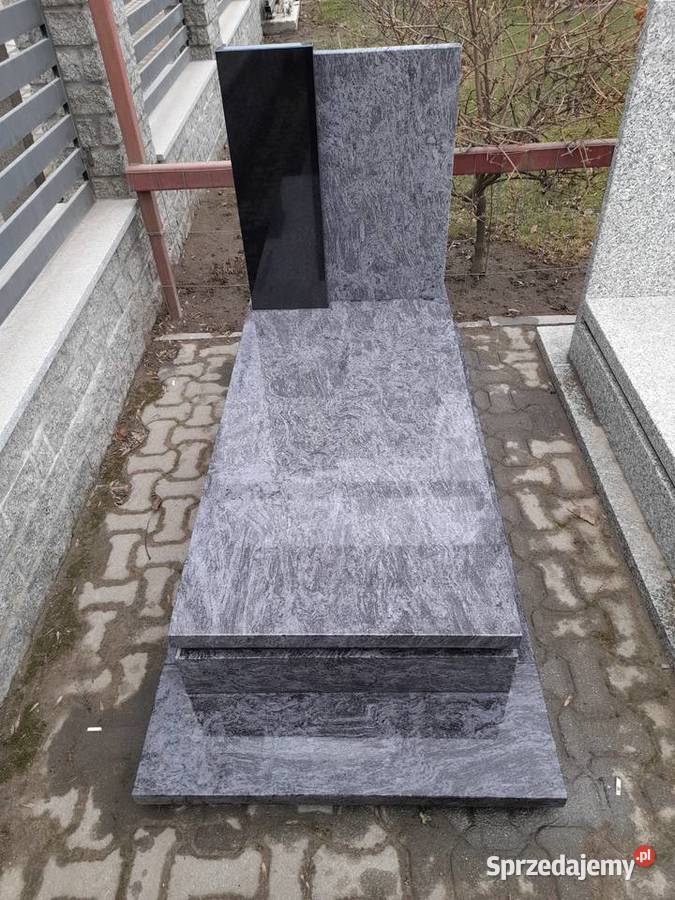 Nagrobek ziemny Orion Strzegom