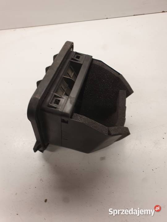KRATKA POWIETRZA TYŁ AUDI A4 B8 A5 8K0819161B