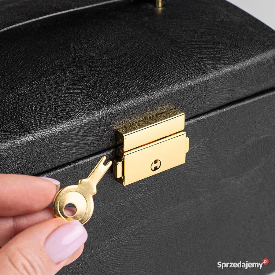 Szkatułka na biżuterię czarna z zamkiem mazowieckie Warszawa
