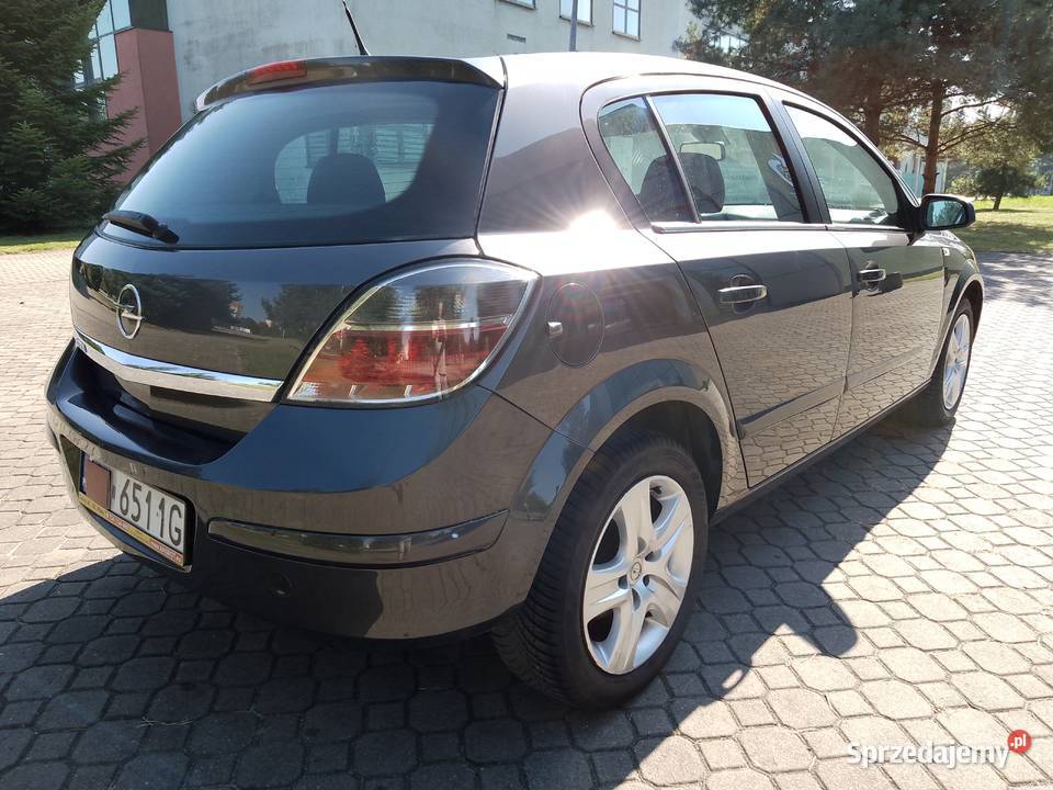 Opel Astra 16 B115 Xenony Półskóry zadbany Radom sprzedam