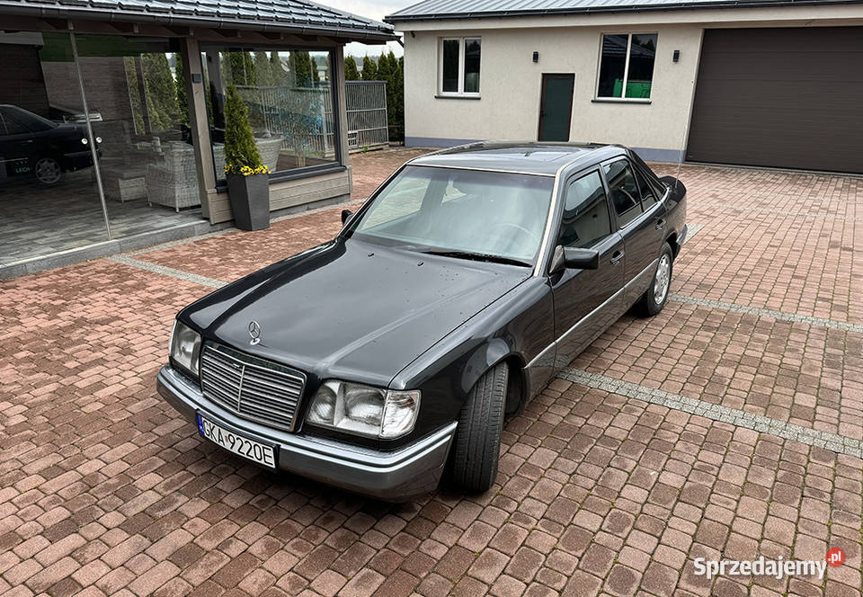 MERCEDES W124 220E manualna Sierakowice