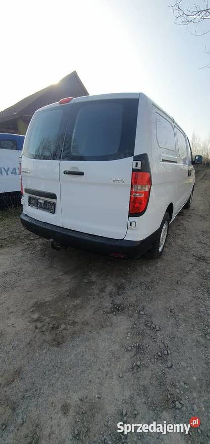 Hyundai H1 hak vat1 Niemiec 3 osoby Kietrz