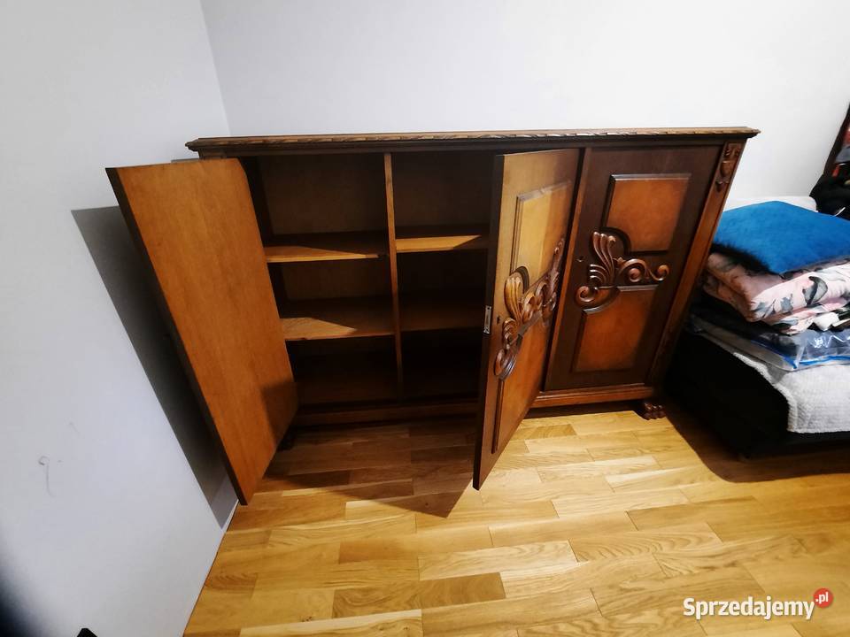 Komoda na lwich nodach wysoka 120 Morzyczyn