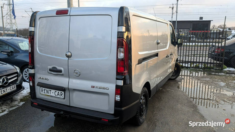 Opel Vivaro 16D145LongBezwypadkowyBUS 3Osoby furgon śląskie Częstochowa