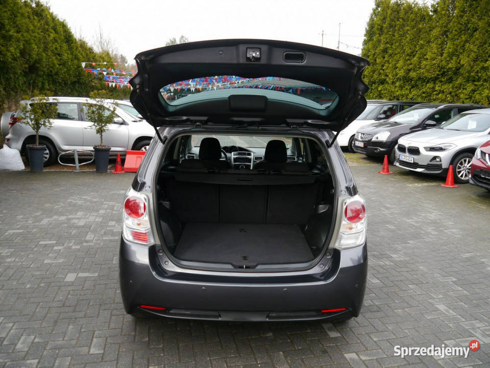 Toyota Verso 16d Panorama Dach Navi Kamera