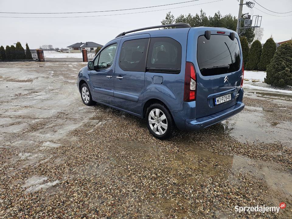 Citroen Berlingo Multispace 16HDI 2016r wielofunkcyjna kierownica Ostrołęka