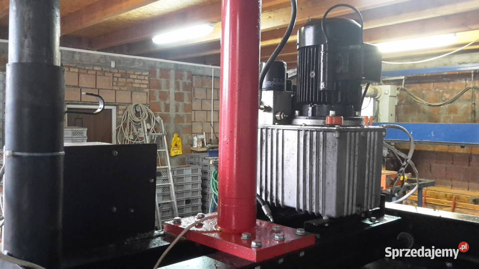 Belownica zgniatarka prasa do śmieci makulatury małopolskie Trzebinia