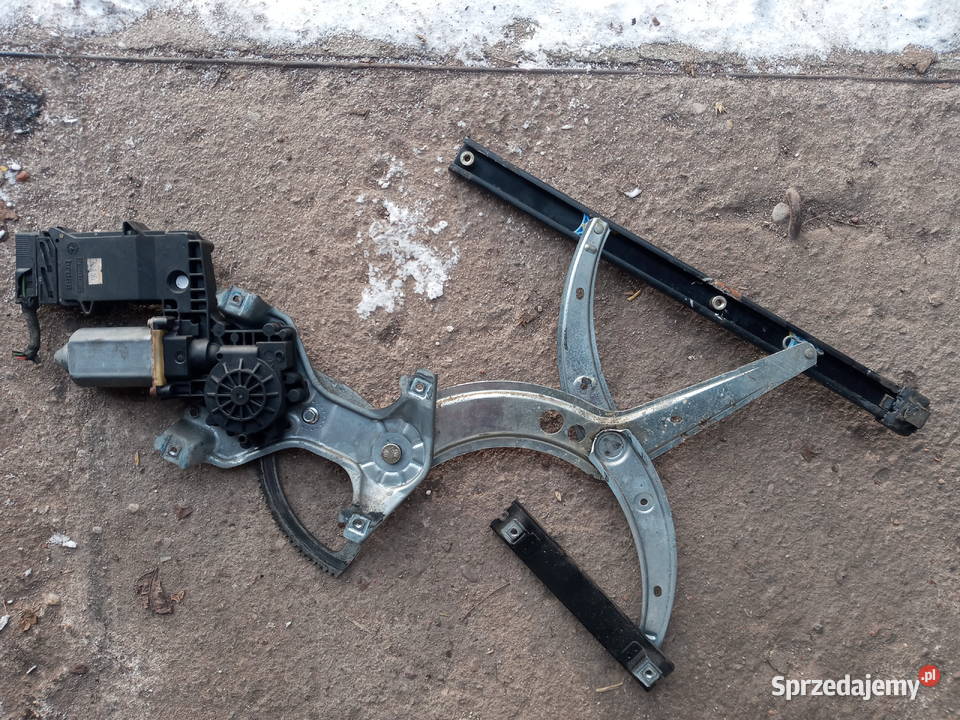 Podnośnik Elektryczny Prawy Passat B4 Turek