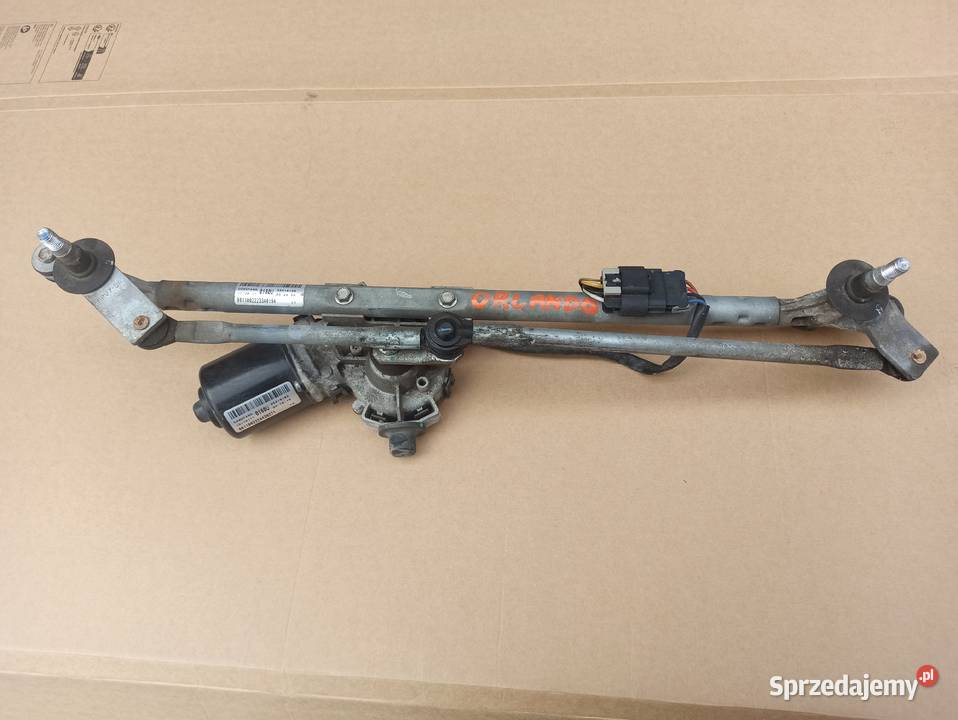 Chevrolet Orlando Silniczek wycieraczek przód